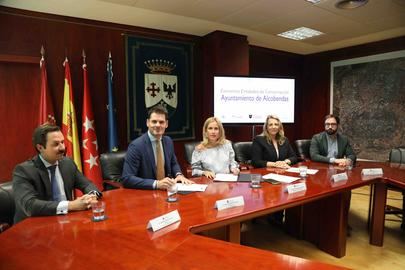 Las entidades de La Moraleja y El Encinar de los Reyes renuevan sus convenios con Alcobendas