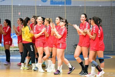 Las chicas del Helvetia Balonmano Alcobendas arrancan la temporada en Galicia