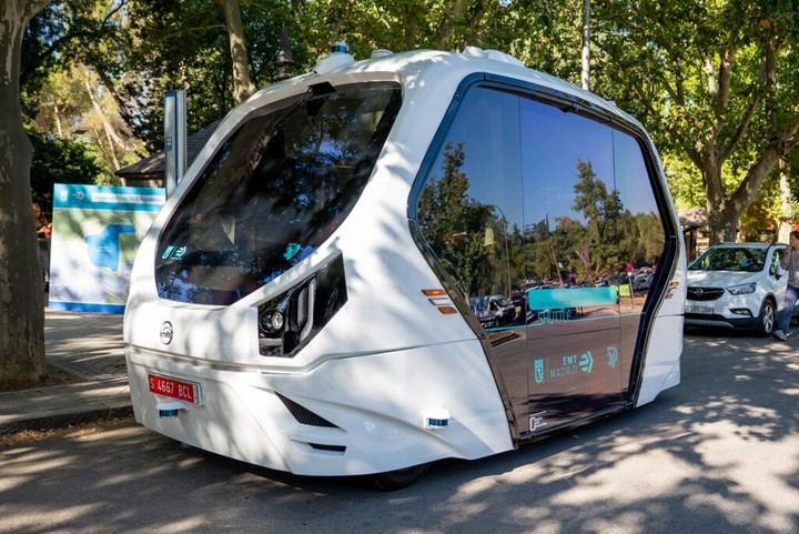 Inauguran el primer bus autónomo de EMT Madrid en la Casa de Campo