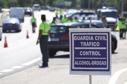 Más de 35.000 pruebas diarias de alcohol y drogas a conductores españoles