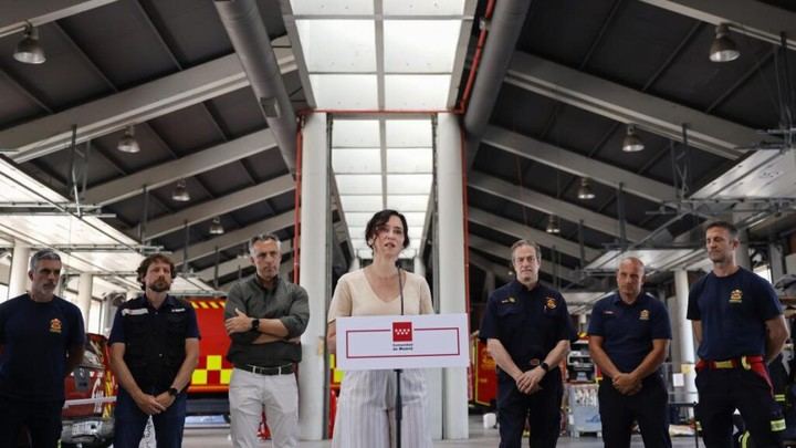 Ayuso presenta ayudas para mitigar daños por incendios en Madrid