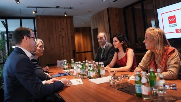 Díaz Ayuso anuncia inversión de 460 millones de euros para ampliar centro de datos en Alcobendas