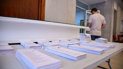 El Ayuntamiento de San Sebastián de los Reyes toma medidas extremas para combatir el calor en las elecciones