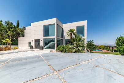 Exclusivo chalet de diseño en venta en La Moraleja