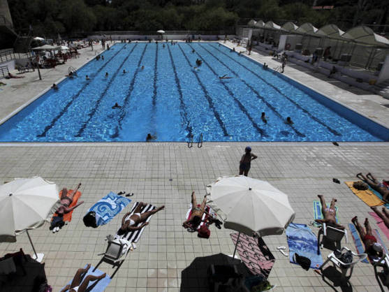 Reaperturas de piscinas recreativas