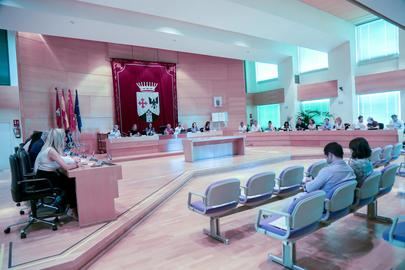 Se aprueba agilizar la concesión de las licencias municipales