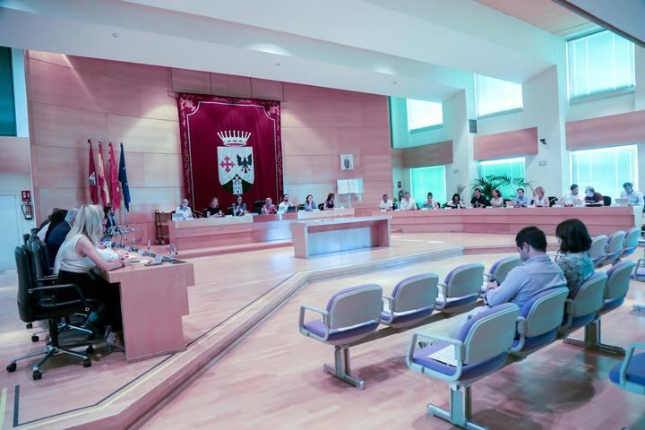 Se aprueba agilizar la concesión de las licencias municipales