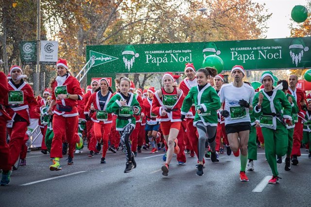 Llega la XII Carrera Solidaria, que inundará el Paseo de la Castellana de Papás Noel