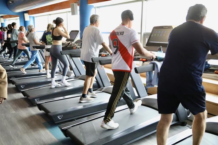 El Ayuntamiento invierte más de 600.000 euros en máquinas para los gym municipales