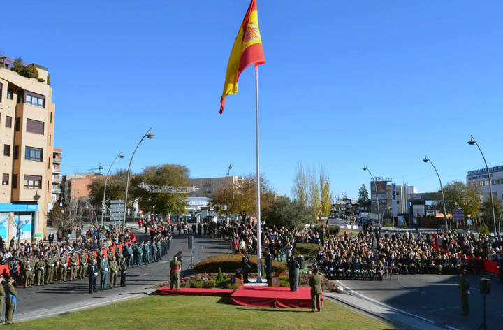 Homenaje a la Bandera el Día de la Constitución