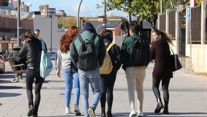 Díaz Ayuso anuncia una rebaja fiscal para apoyar a los jóvenes que estudian y trabaja