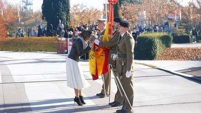Una jura de bandera rodeada de polémica institucional