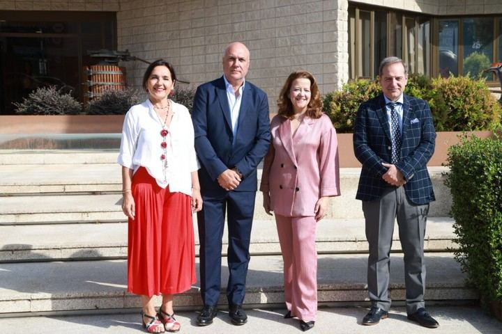 La Consejera de Sanidad visita el Net-Pharma Hub en Alcobendas, un referente del sector farmacéutico
