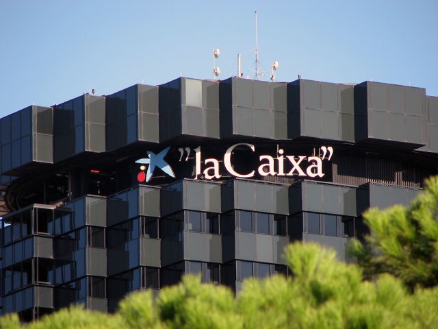 Caixabanc aporta 5.000 euros al programa 'Llenamos la Despensa'