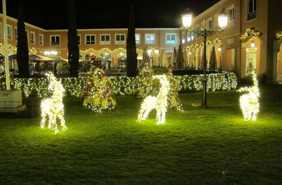 Menos luces y adornos de Navidad en el Encinar