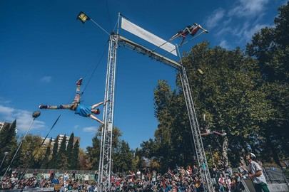 Sanse se convierte en un escenario de ilusión con el MADn Circus Festival