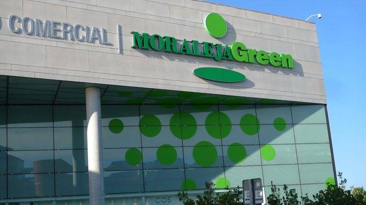 Talleres, cuentacuentos y chocolatada en Moraleja Green