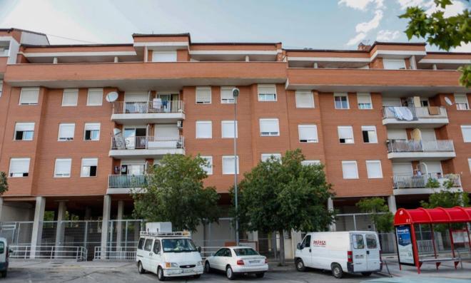 Iberdrola corta la luz a los pisos Okupados en la calle Francisco Largo Caballero de Alcobendas