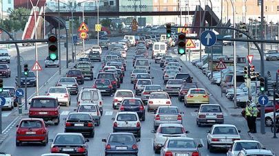 Arranca la primera operación salida del verano con 4,8 millones de desplazamientos