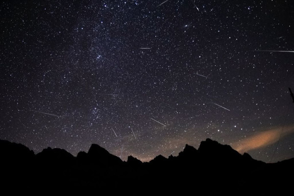 La Estación de Valdesquí se prepara para la lluvia de estrellas Perseidas del 8 al 15 de agosto