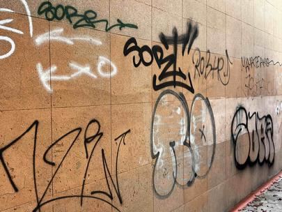 Alcobendas sanciona a nueve grafiteros por pintar en la vía pública
