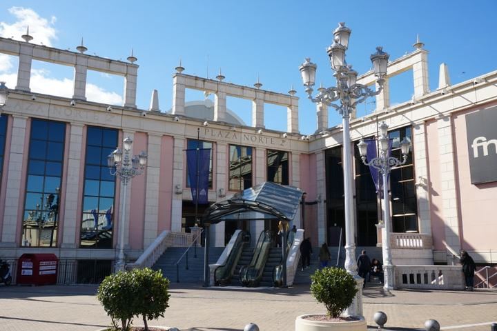 El centro comercial Plaza Norte 2 reabre sus puertas