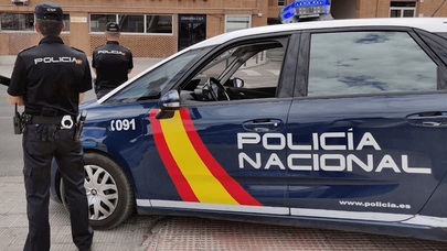 La Policía Nacional detiene a dos mujeres que estafaron durante la DANA