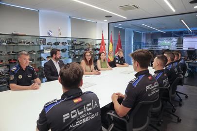 Alcobendas da la bienvenida a seis nuevos agentes de Policía Local para mejorar la seguridad en la ciudad