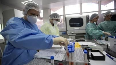 La OMS anuncia que no habrá vacuna en 2020
