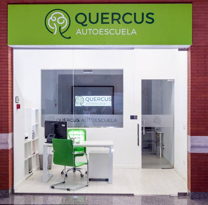 Autoescuela QUERCUS abre en el C.C. El Encinar