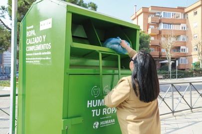 Alcobendas recicla 437 toneladas de ropa usada el año pasado, un 10% más que en 2023