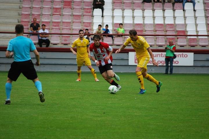 Imagen del partido celebrado en Las Gaunas entre la SD Logroñes y el Alcobendas Sport
