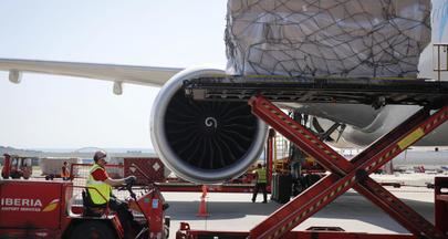 Recibimos el decimonoveno avión en dos meses cargado con material médico para afrontar el COVID-19