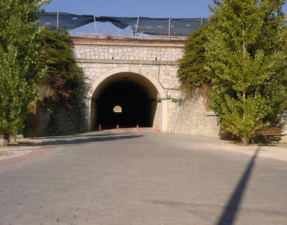 El Túnel que comunica Las Tablas y Fuencarral, solo peatonal