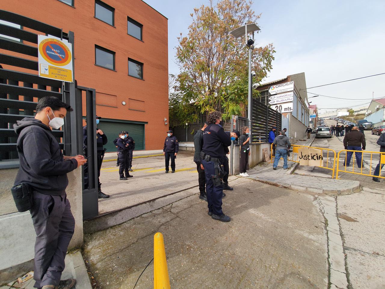 Las calles del Polígono Industrial de Alcobendas se convierten en un ...